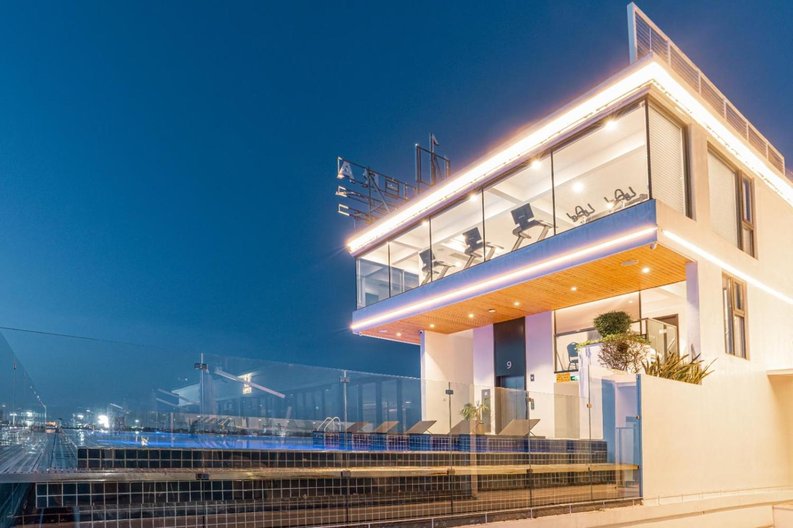 One Riviera Hotel And Residences Ban Souanmone Luaran gambar
