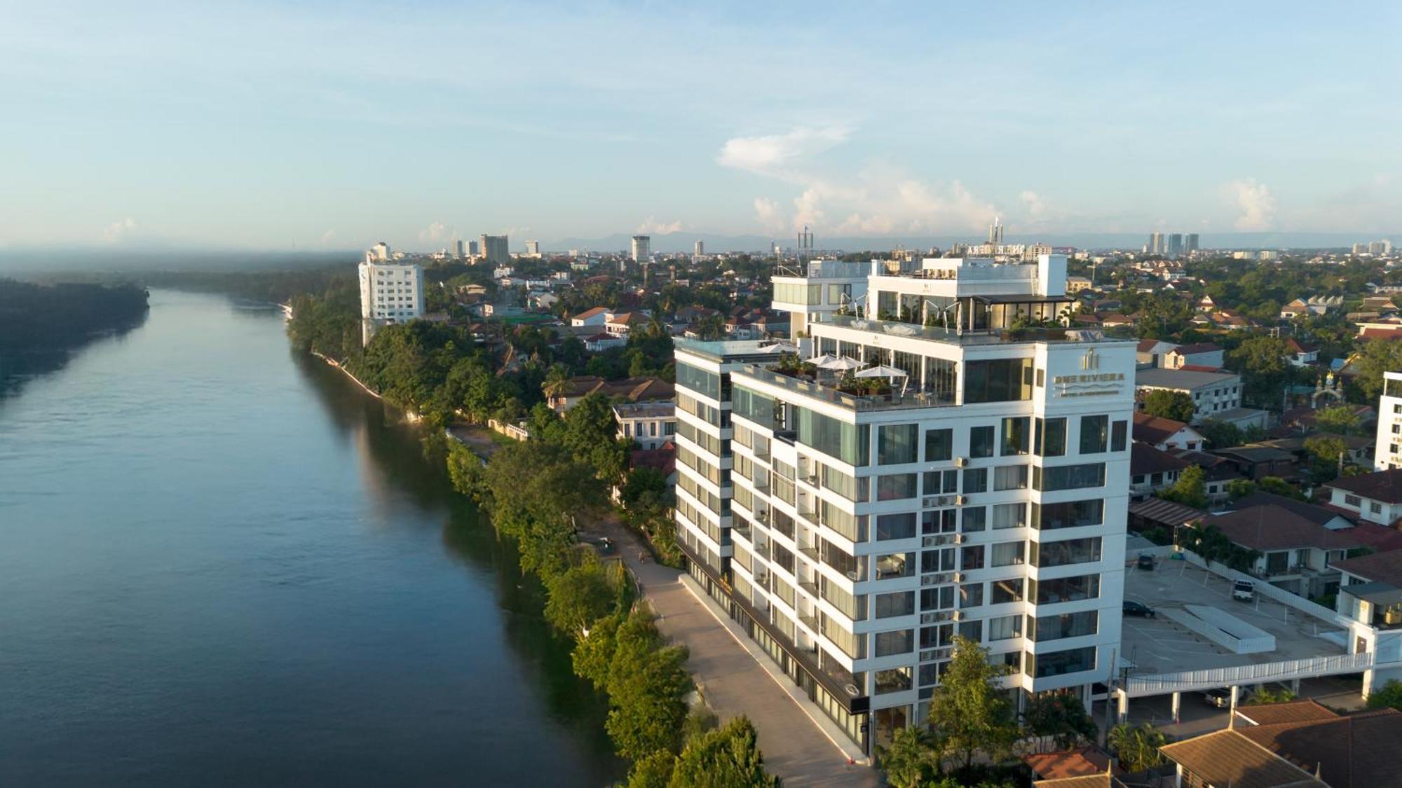 One Riviera Hotel And Residences Ban Souanmone Luaran gambar